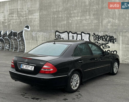 Чорний Мерседес Е-Клас, об'ємом двигуна 2.15 л та пробігом 310 тис. км за 6999 $, фото 5 на Automoto.ua