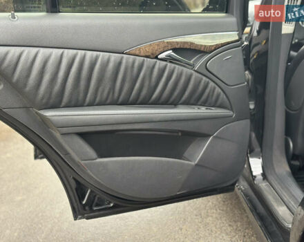 Черный Мерседес Е-Класс, объемом двигателя 2.99 л и пробегом 409 тыс. км за 7200 $, фото 21 на Automoto.ua