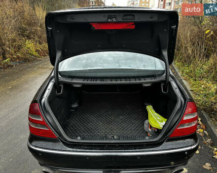 Черный Мерседес Е-Класс, объемом двигателя 2.99 л и пробегом 409 тыс. км за 7200 $, фото 11 на Automoto.ua