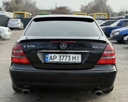 Чорний Мерседес Е-Клас, об'ємом двигуна 3.2 л та пробігом 380 тис. км за 6500 $, фото 5 на Automoto.ua