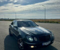 Мерседес Е-Клас 2005 у Ковель на Automoto.ua Чорний Мерседес Е-Клас, об'ємом двигуна 3.2 л та пробігом 237 тис. км за 6000 $, фото 1 на Automoto.ua