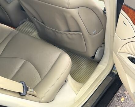 Черный Мерседес Е-Класс, объемом двигателя 3.5 л и пробегом 355 тыс. км за 5700 $, фото 5 на Automoto.ua