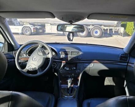 Чорний Мерседес Е-Клас, об'ємом двигуна 1.8 л та пробігом 267 тис. км за 6700 $, фото 10 на Automoto.ua