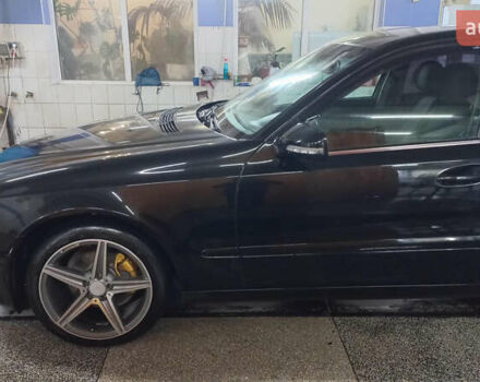 Мерседес Е-Клас 2006 у Одесі на Automoto.ua Чорний Мерседес Е-Клас, об'ємом двигуна 2.2 л та пробігом 480 тис. км за 8800 $, фото 4 на Automoto.ua