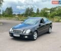 Черный Мерседес Е-Класс, объемом двигателя 2.15 л и пробегом 427 тыс. км за 6500 $, фото 1 на Automoto.ua