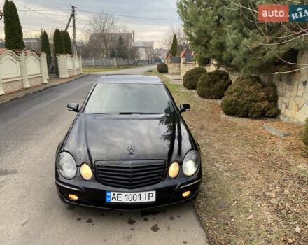 Чорний Мерседес Е-Клас, об'ємом двигуна 3 л та пробігом 252 тис. км за 6200 $, фото 4 на Automoto.ua