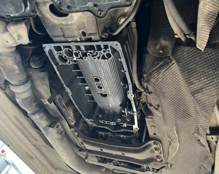 Черный Мерседес Е-Класс, объемом двигателя 3 л и пробегом 400 тыс. км за 8000 $, фото 19 на Automoto.ua