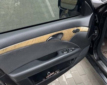 Черный Мерседес Е-Класс, объемом двигателя 3 л и пробегом 256 тыс. км за 9000 $, фото 15 на Automoto.ua