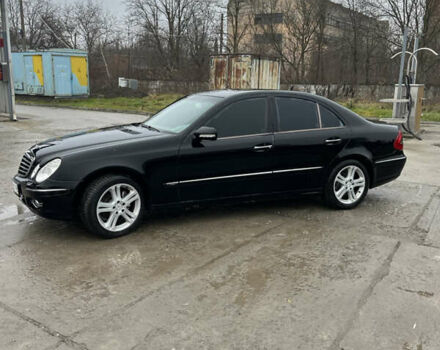 Чорний Мерседес Е-Клас, об'ємом двигуна 2.99 л та пробігом 250 тис. км за 7500 $, фото 4 на Automoto.ua
