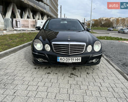 Черный Мерседес Е-Класс, объемом двигателя 3 л и пробегом 400 тыс. км за 8000 $, фото 10 на Automoto.ua
