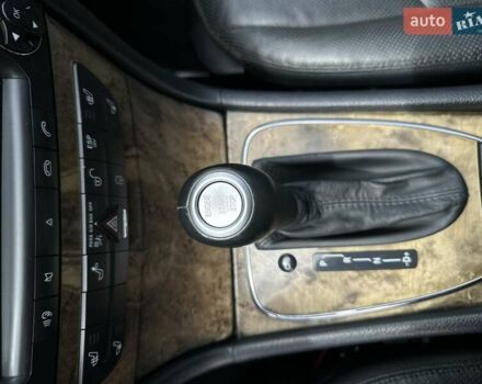 Черный Мерседес Е-Класс, объемом двигателя 3 л и пробегом 333 тыс. км за 10700 $, фото 27 на Automoto.ua