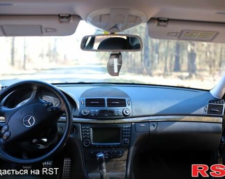 Чорний Мерседес Е-Клас, об'ємом двигуна 3 л та пробігом 293 тис. км за 9700 $, фото 7 на Automoto.ua