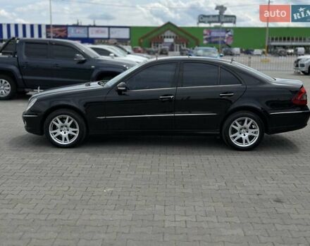 Черный Мерседес Е-Класс, объемом двигателя 3 л и пробегом 333 тыс. км за 10700 $, фото 6 на Automoto.ua