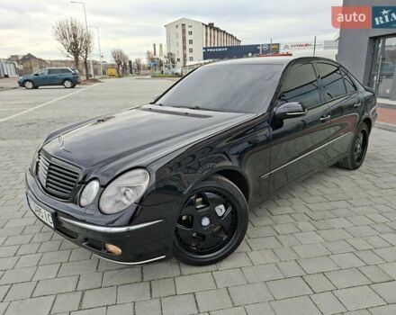 Черный Мерседес Е-Класс, объемом двигателя 3 л и пробегом 325 тыс. км за 8599 $, фото 3 на Automoto.ua