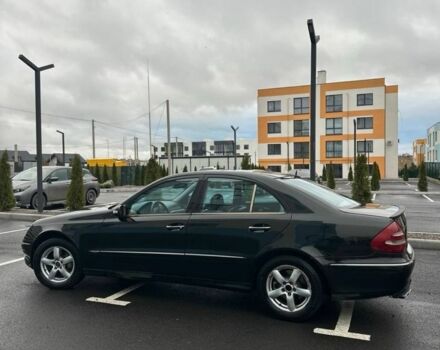 Черный Мерседес Е-Класс, объемом двигателя 3.2 л и пробегом 310 тыс. км за 4800 $, фото 2 на Automoto.ua