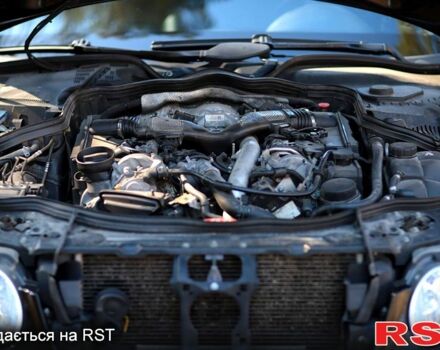 Чорний Мерседес Е-Клас, об'ємом двигуна 3 л та пробігом 293 тис. км за 9700 $, фото 6 на Automoto.ua