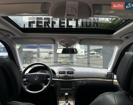 Черный Мерседес Е-Класс, объемом двигателя 3 л и пробегом 333 тыс. км за 10700 $, фото 21 на Automoto.ua