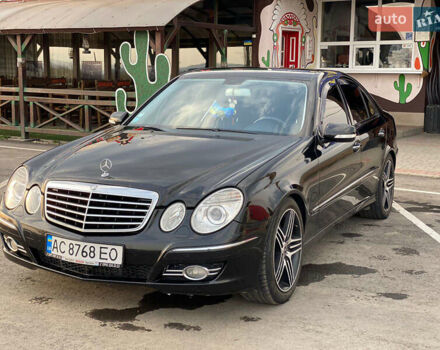 Чорний Мерседес Е-Клас, об'ємом двигуна 2.15 л та пробігом 370 тис. км за 10800 $, фото 7 на Automoto.ua