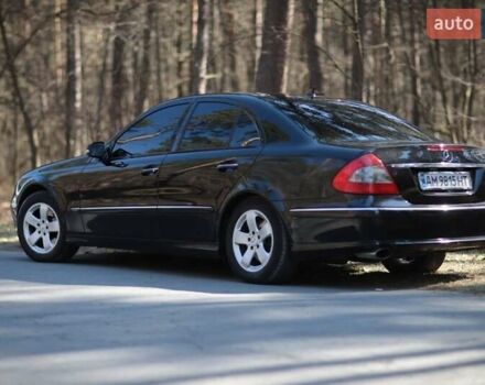 Черный Мерседес Е-Класс, объемом двигателя 2.9 л и пробегом 295 тыс. км за 9800 $, фото 4 на Automoto.ua