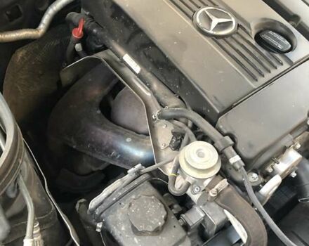 Черный Мерседес Е-Класс, объемом двигателя 1.8 л и пробегом 205 тыс. км за 9999 $, фото 41 на Automoto.ua