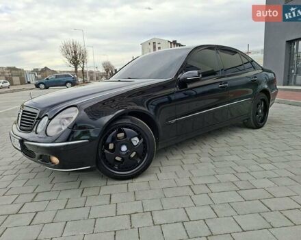 Черный Мерседес Е-Класс, объемом двигателя 3 л и пробегом 325 тыс. км за 8599 $, фото 8 на Automoto.ua