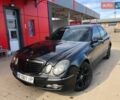 Черный Мерседес Е-Класс, объемом двигателя 3 л и пробегом 290 тыс. км за 8777 $, фото 1 на Automoto.ua