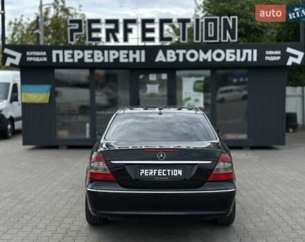 Черный Мерседес Е-Класс, объемом двигателя 3 л и пробегом 333 тыс. км за 10700 $, фото 11 на Automoto.ua