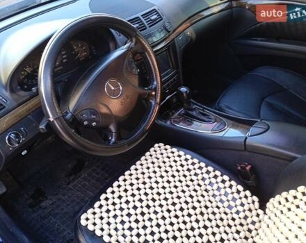 Чорний Мерседес Е-Клас, об'ємом двигуна 2.15 л та пробігом 286 тис. км за 7200 $, фото 10 на Automoto.ua