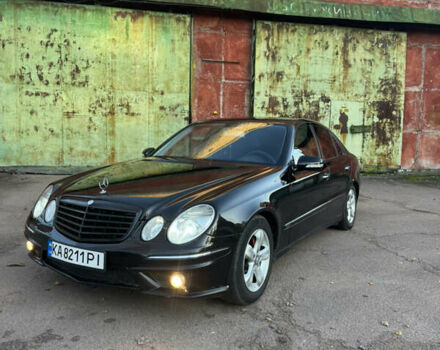 Мерседес Е-Класс 2006 в Чернигове на Automoto.ua Черный Мерседес Е-Класс, объемом двигателя 2.99 л и пробегом 355 тыс. км за 9299 $, фото 2 на Automoto.ua