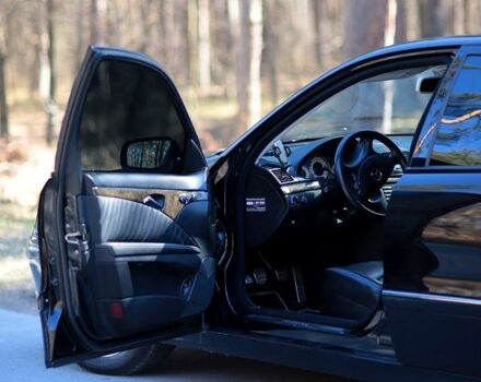 Чорний Мерседес Е-Клас, об'ємом двигуна 3 л та пробігом 293 тис. км за 9700 $, фото 11 на Automoto.ua