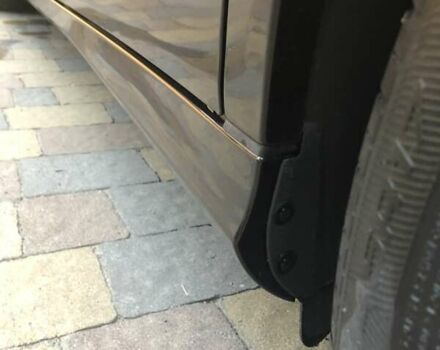 Черный Мерседес Е-Класс, объемом двигателя 1.8 л и пробегом 205 тыс. км за 9999 $, фото 44 на Automoto.ua