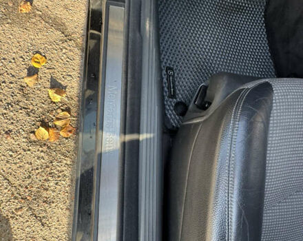 Мерседес Е-Класс 2006 в Чернигове на Automoto.ua Черный Мерседес Е-Класс, объемом двигателя 2.99 л и пробегом 355 тыс. км за 9299 $, фото 28 на Automoto.ua