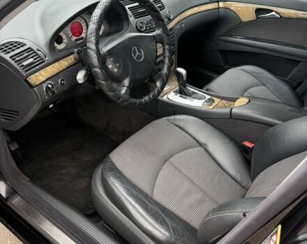 Черный Мерседес Е-Класс, объемом двигателя 0 л и пробегом 350 тыс. км за 4700 $, фото 6 на Automoto.ua