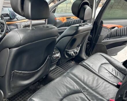 Чорний Мерседес Е-Клас, об'ємом двигуна 3 л та пробігом 435 тис. км за 3850 $, фото 6 на Automoto.ua