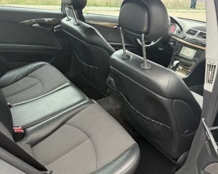 Черный Мерседес Е-Класс, объемом двигателя 0 л и пробегом 350 тыс. км за 4700 $, фото 8 на Automoto.ua