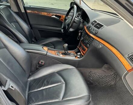 Мерседес Е-Клас 2006 у Турке на Automoto.ua Чорний Мерседес Е-Клас, об'ємом двигуна 2.99 л та пробігом 311 тис. км за 8000 $, фото 22 на Automoto.ua