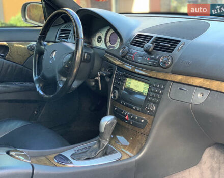 Мерседес Е-Класс 2006 в Ивано-Франковске на Automoto.ua Черный Мерседес Е-Класс, объемом двигателя 3 л и пробегом 326 тыс. км за 8200 $, фото 103 на Automoto.ua