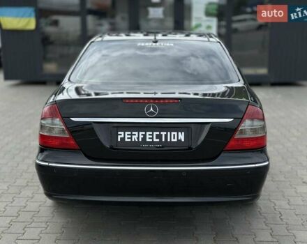 Черный Мерседес Е-Класс, объемом двигателя 3 л и пробегом 333 тыс. км за 10700 $, фото 13 на Automoto.ua