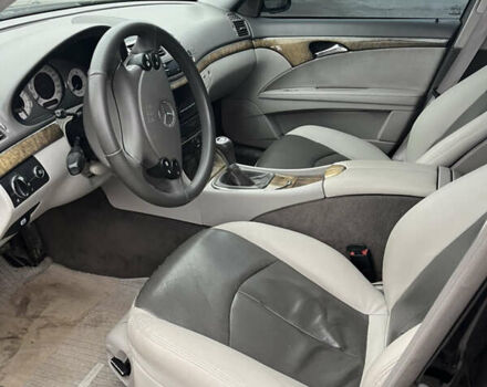 Чорний Мерседес Е-Клас, об'ємом двигуна 2.99 л та пробігом 250 тис. км за 7500 $, фото 19 на Automoto.ua