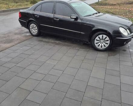 Черный Мерседес Е-Класс, объемом двигателя 3.5 л и пробегом 429 тыс. км за 6200 $, фото 2 на Automoto.ua