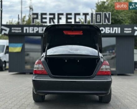 Черный Мерседес Е-Класс, объемом двигателя 3 л и пробегом 333 тыс. км за 10700 $, фото 17 на Automoto.ua