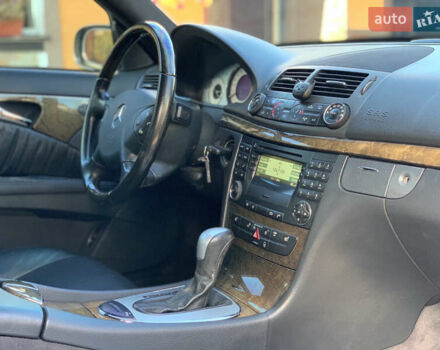 Мерседес Е-Класс 2006 в Ивано-Франковске на Automoto.ua Черный Мерседес Е-Класс, объемом двигателя 3 л и пробегом 326 тыс. км за 8200 $, фото 102 на Automoto.ua
