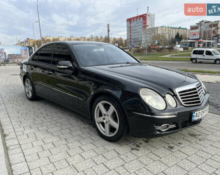 Черный Мерседес Е-Класс, объемом двигателя 3 л и пробегом 400 тыс. км за 8000 $, фото 9 на Automoto.ua