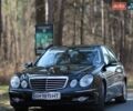 Черный Мерседес Е-Класс, объемом двигателя 3 л и пробегом 300 тыс. км за 9500 $, фото 1 на Automoto.ua
