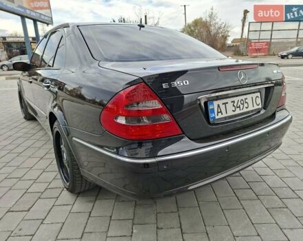 Черный Мерседес Е-Класс, объемом двигателя 3 л и пробегом 325 тыс. км за 8599 $, фото 21 на Automoto.ua