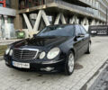 Черный Мерседес Е-Класс, объемом двигателя 3 л и пробегом 400 тыс. км за 8000 $, фото 1 на Automoto.ua