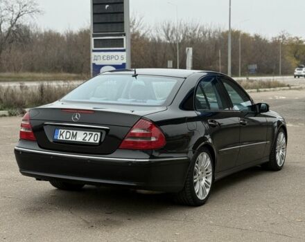 Черный Мерседес Е-Класс, объемом двигателя 0 л и пробегом 350 тыс. км за 4700 $, фото 1 на Automoto.ua