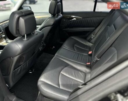 Черный Мерседес Е-Класс, объемом двигателя 3 л и пробегом 333 тыс. км за 10700 $, фото 18 на Automoto.ua