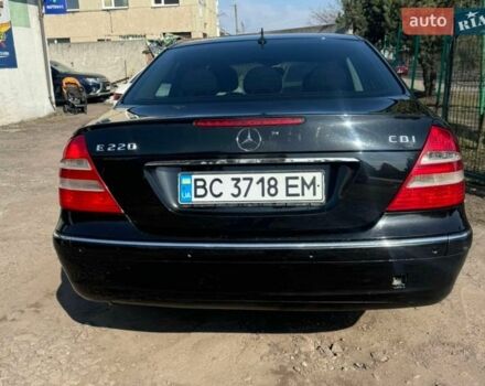 Чорний Мерседес Е-Клас, об'ємом двигуна 2.2 л та пробігом 427 тис. км за 7200 $, фото 2 на Automoto.ua