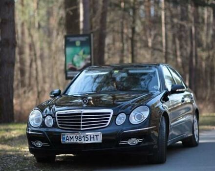 Черный Мерседес Е-Класс, объемом двигателя 2.9 л и пробегом 295 тыс. км за 9800 $, фото 6 на Automoto.ua